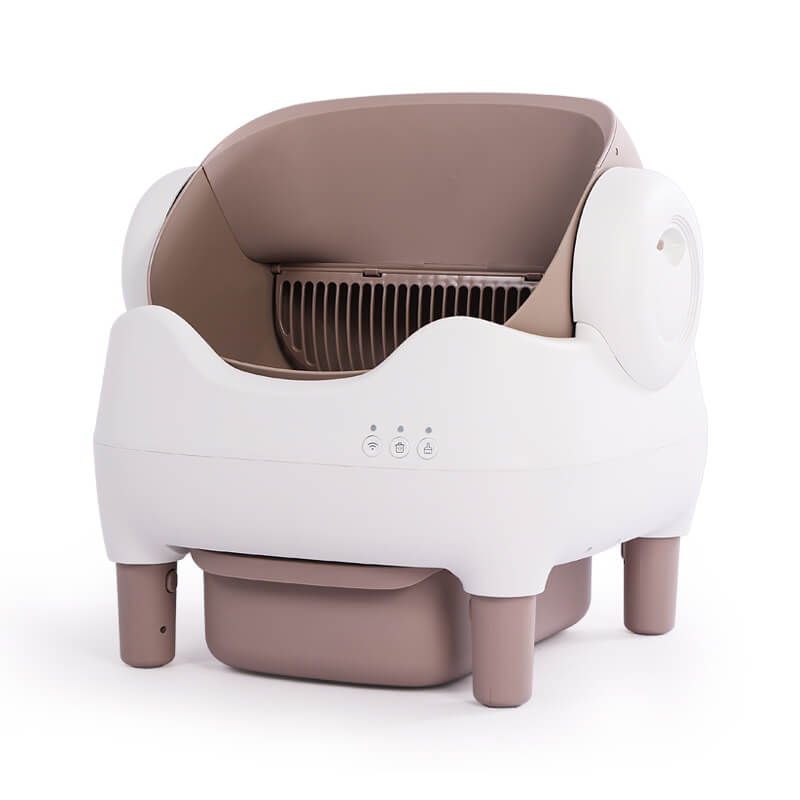 A white pet smart litter box
